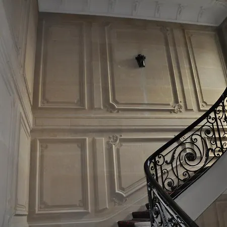 Oda ve Kahvaltı Parc Monceau