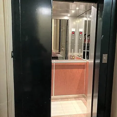 B&B Parc Monceau 파리