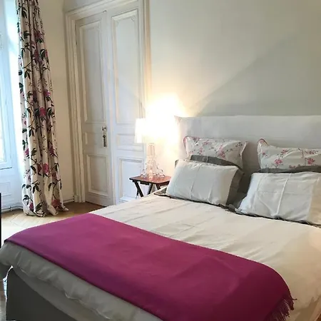 Oda ve Kahvaltı Parc Monceau Paris